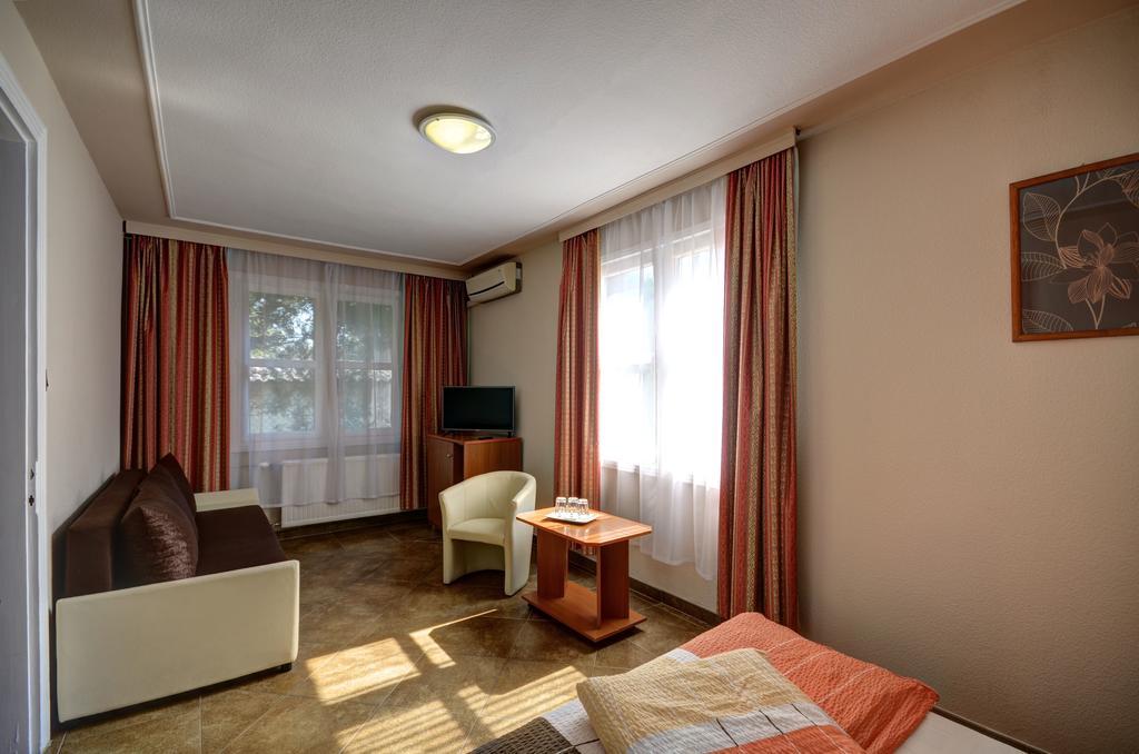 Hotel Róz Szentendre Habitación foto